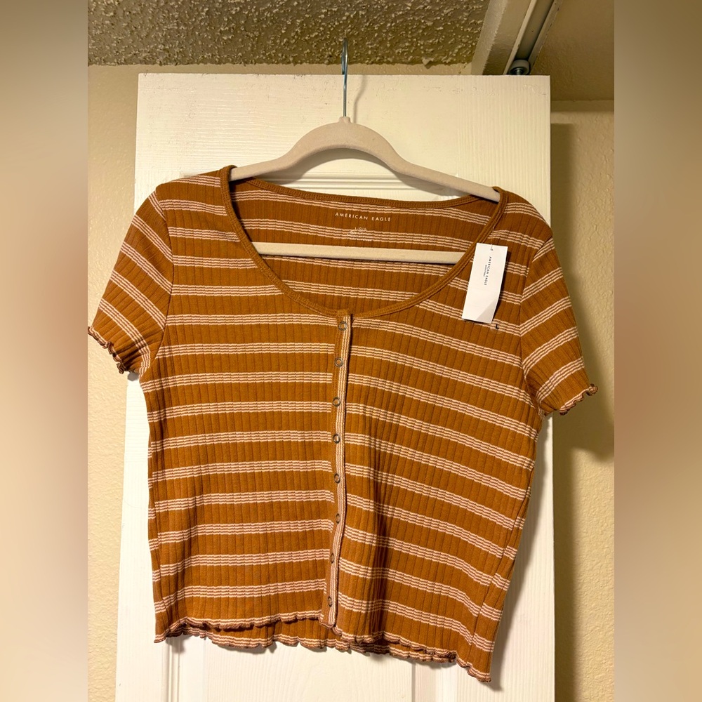 American Eagle brown striped crop shirt size large